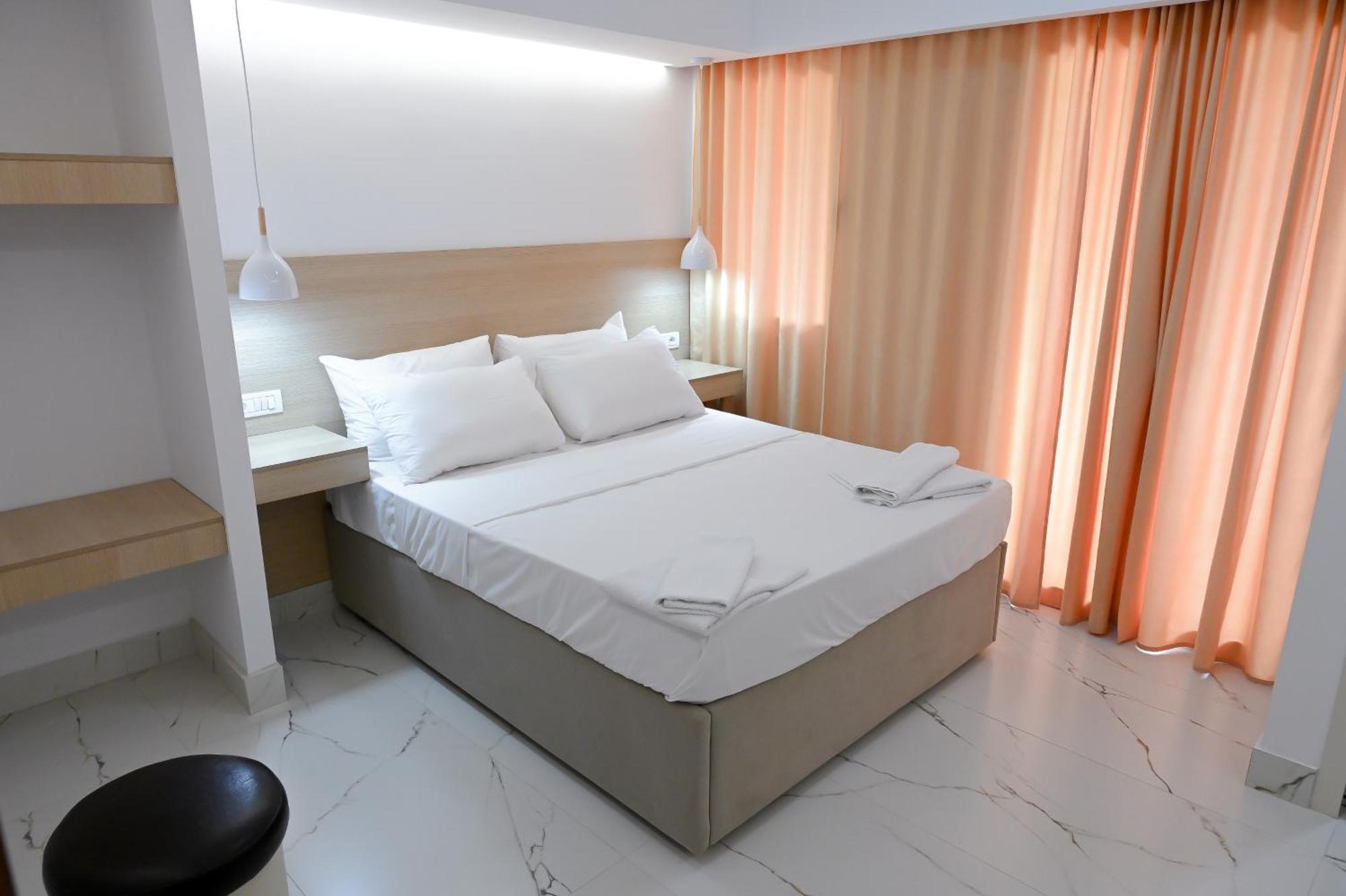 Hotel Kriti Max , Shengjin Shëngjin Exteriér fotografie